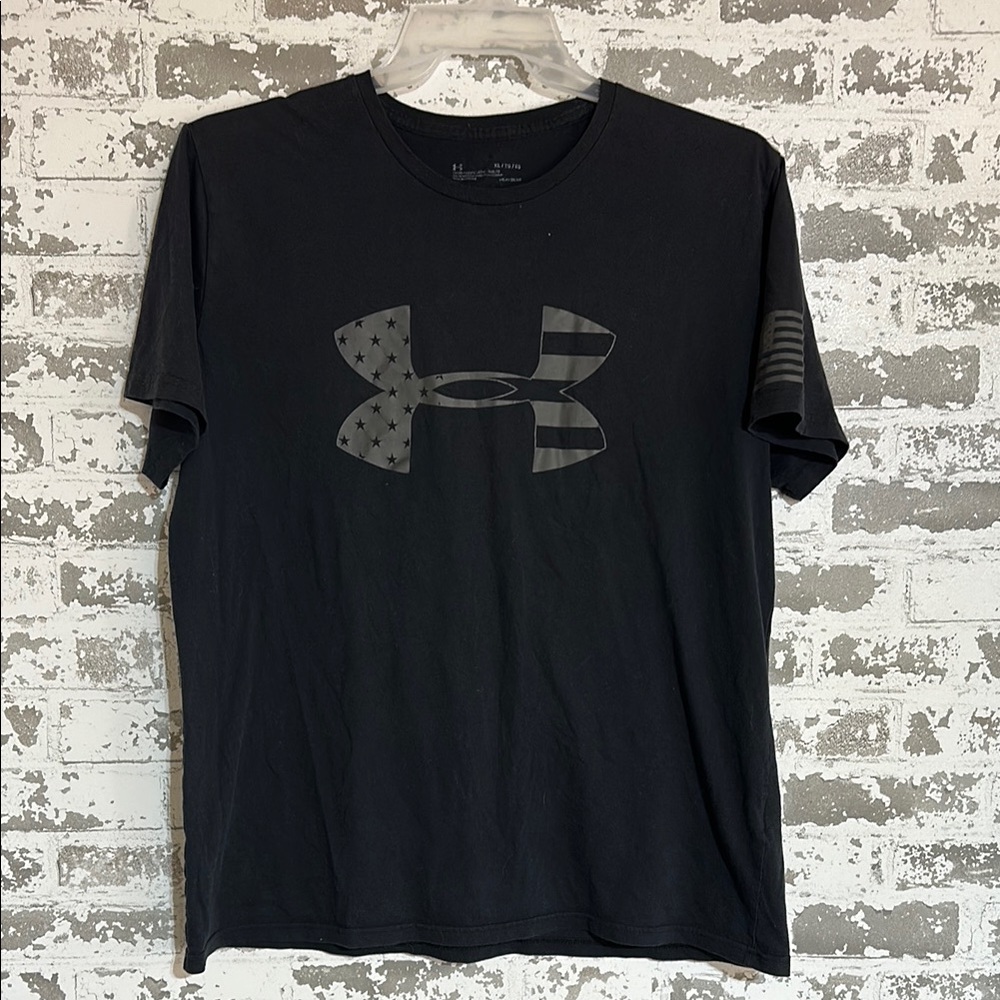 Under Armour Men's Black T-Shirt